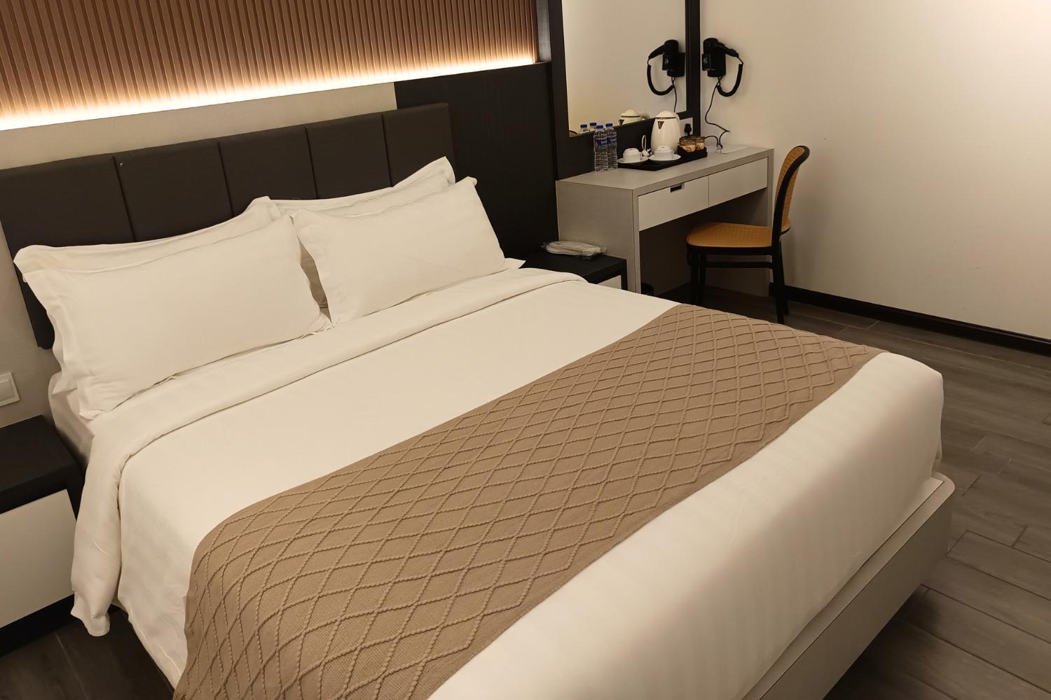 De Quinton Hotel *
