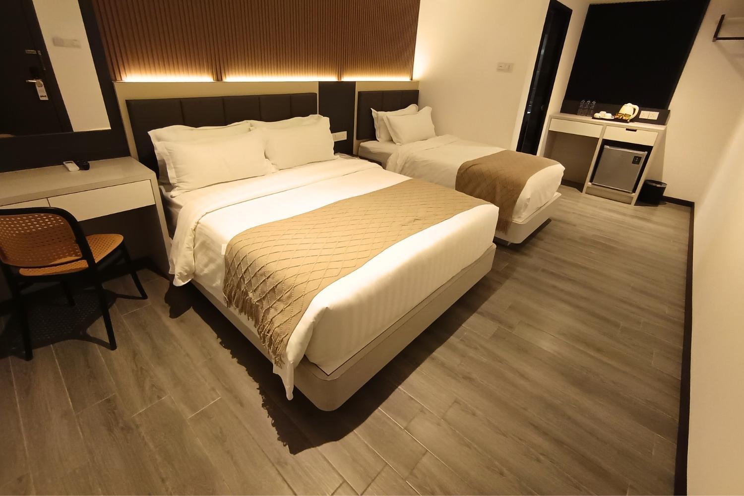 De Quinton Hotel *