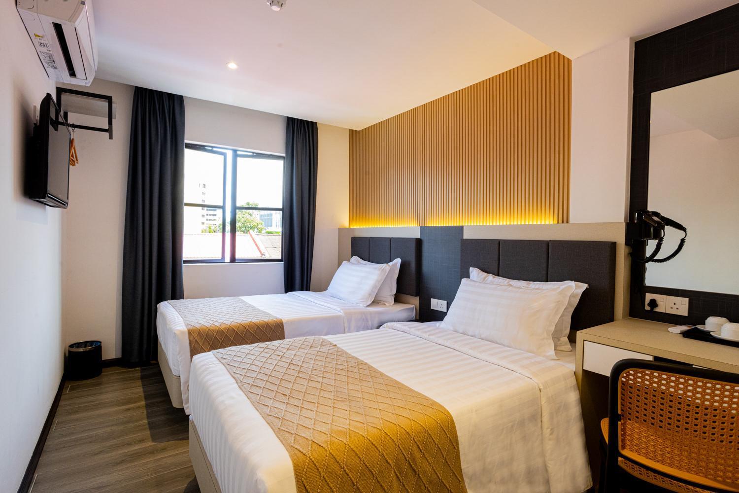 De Quinton Hotel *
