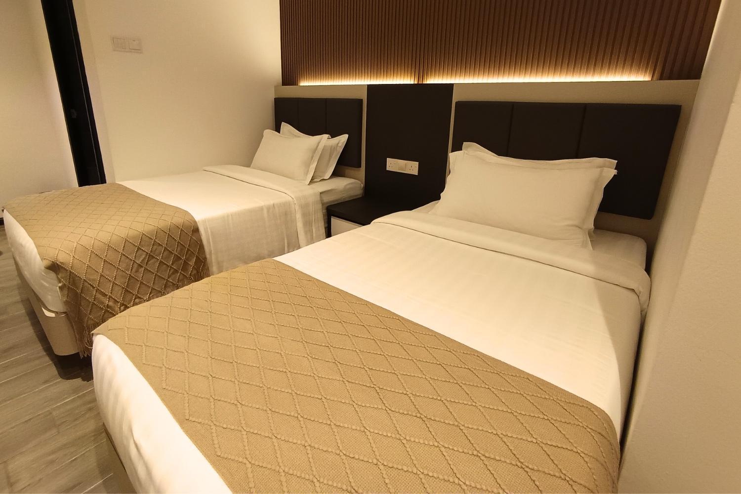 De Quinton Hotel *